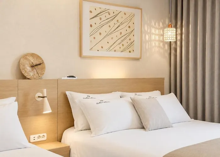 10 Minutes From Hongik Station#highend 5star Suite#3rooms#2 Bathrooms#goose Down Comforters#luxury Amenities Seúl
