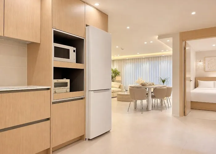 Apartamento 10 Minutes From Hongik Station#highend 5star Suite#3rooms#2 Bathrooms#goose Down Comforters#luxury Amenities *